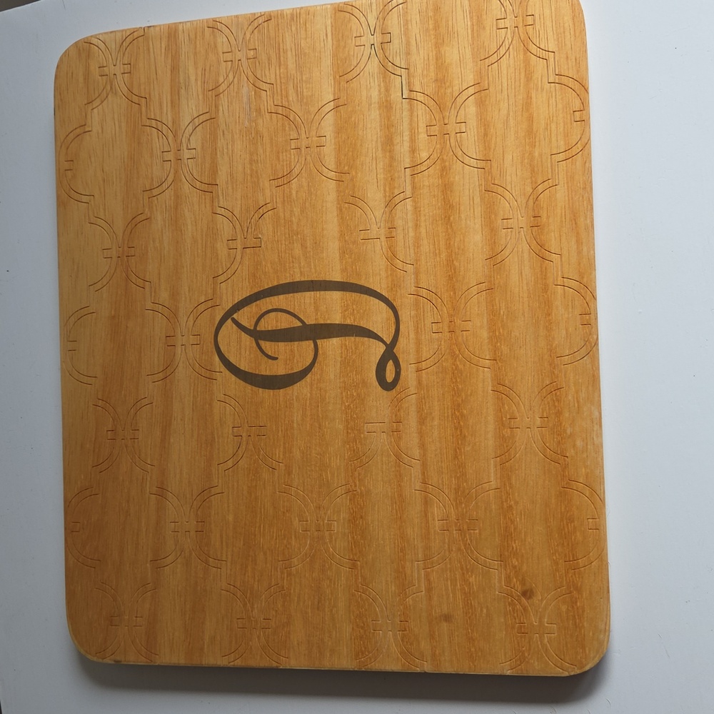 Kirkland's Natural Wood Cutting Board D Inital